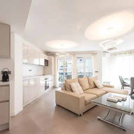 Apartment 3-br With Pool Parking & Beaches 100m Away Cannes