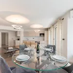 Apartment 3-br With Pool Parking & Beaches 100m Away Cannes