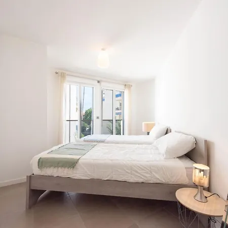 3-br With Pool Parking & Beaches 100m Away カンヌ